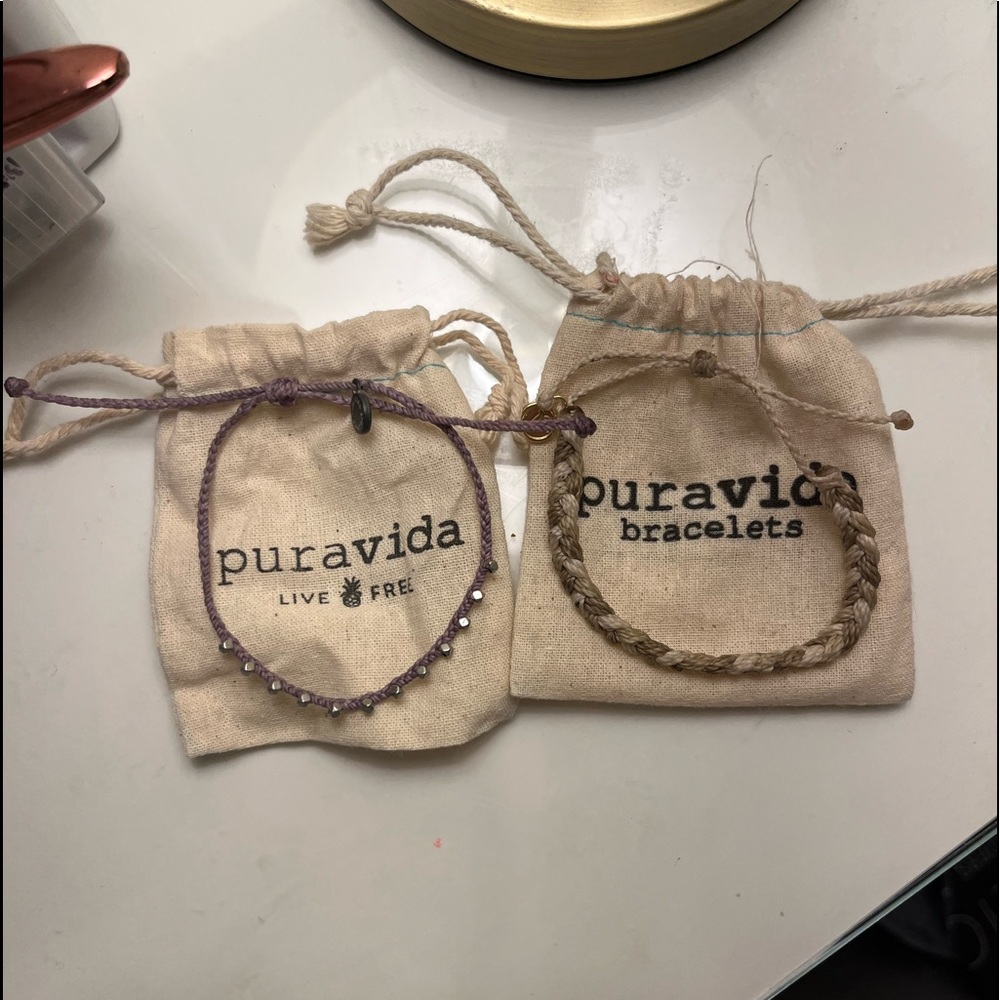 puravida bracelets 2 pack (will come with bags)